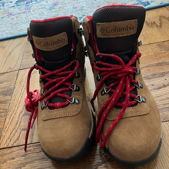 Columbia Women’s Hiking Boots 8.5 - Picture 2 of 3